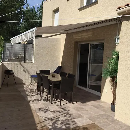 Maison Les Pieds Dans L'eau A 150 M De La Vila
